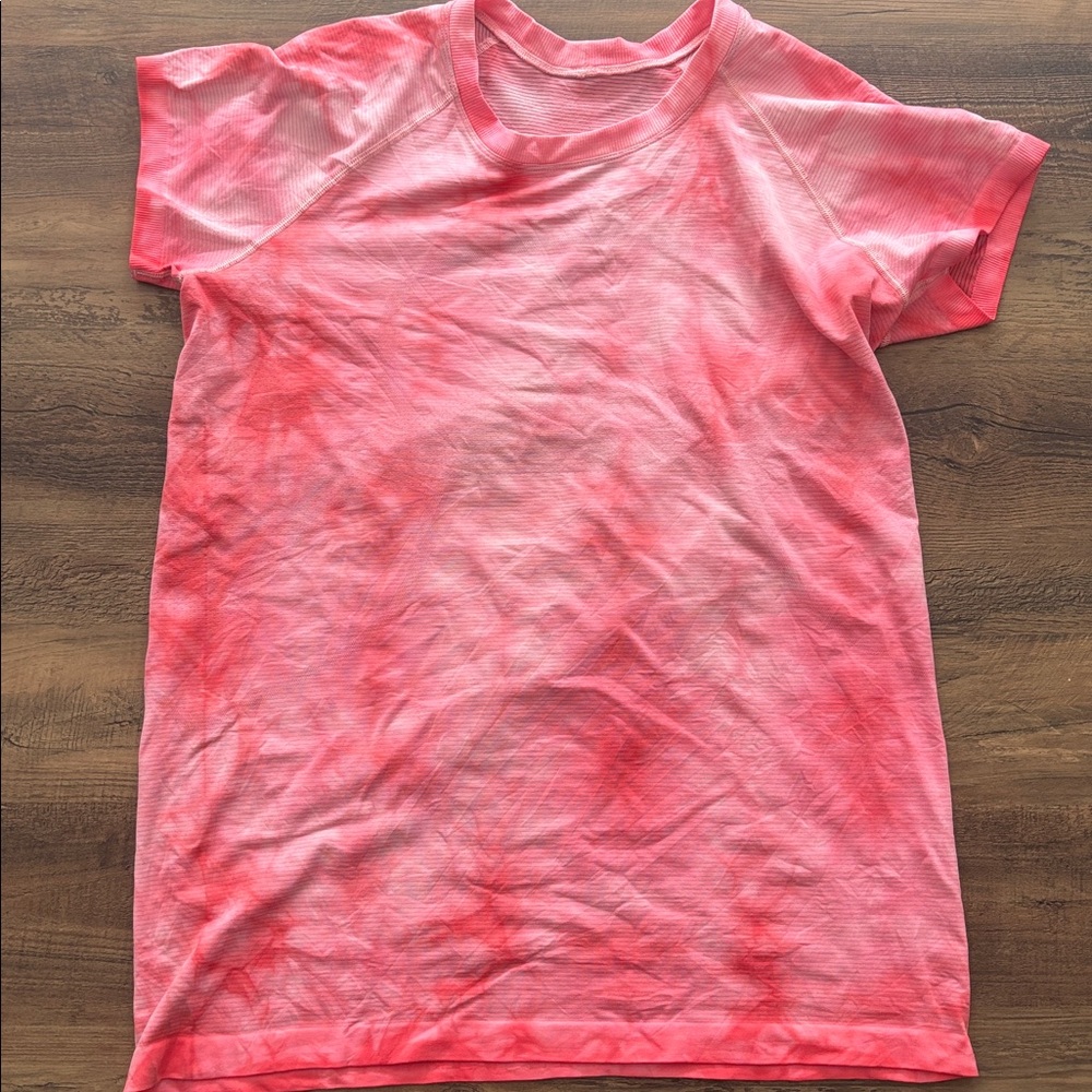 Lululemon Swiftly Tech Short Sleeve Shirt Marble Dye Raspberry Cream 14